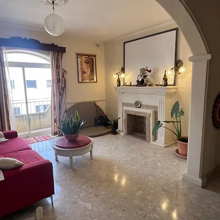 Rustic In Beautiful Spacious Place