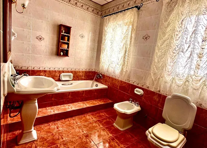 Rustic In Beautiful Spacious Place * San Giuliano